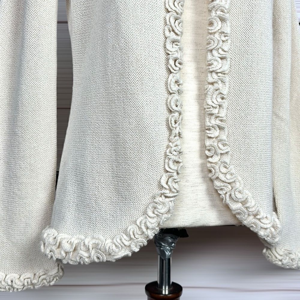 All Alpaca Ivory Cardigan Sweater Ruffle Details Hidden Button Closure M-L - Picture 11 of 14